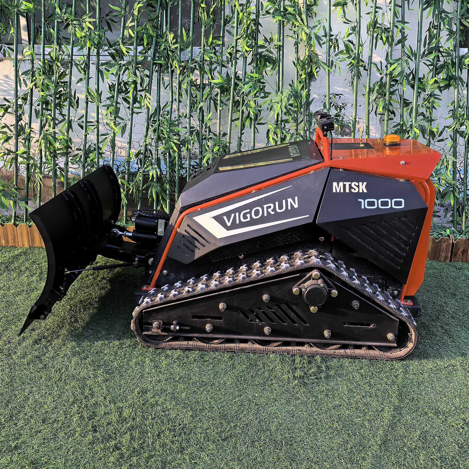 Remote control angle snow plow (MTSK1000 with snow blade) - Image 4