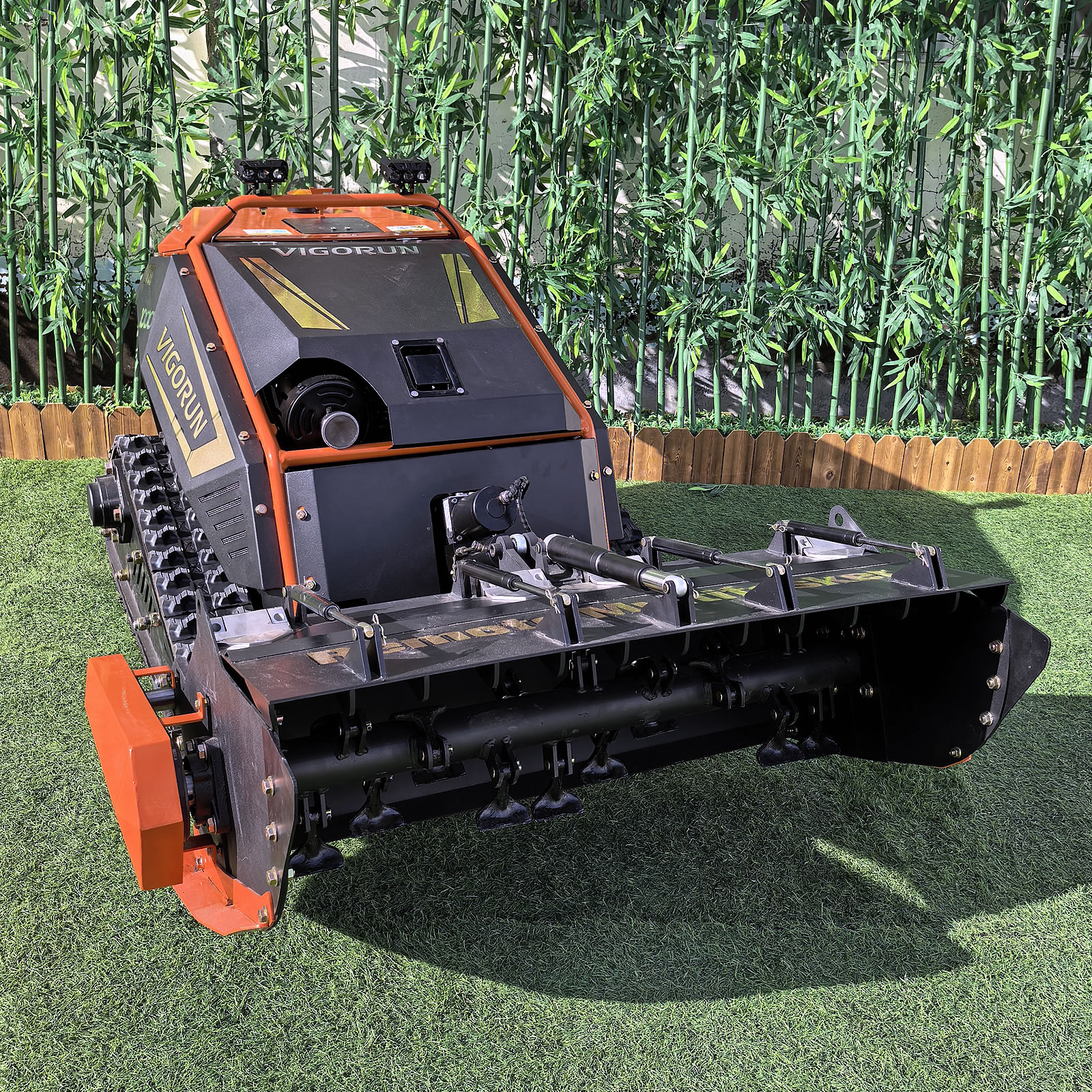 Remote control hammer mulcher (MTSK1000 with hammer flail ) - Image 2