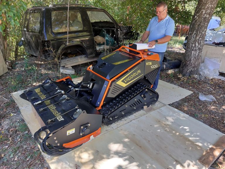 Remote control caterpillar flail mulcher China manufacturer factory distributor